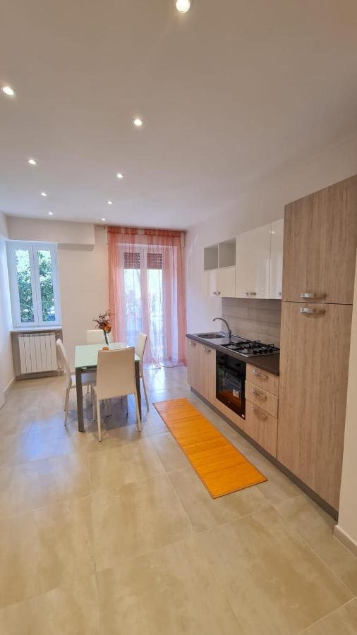 Casa Stella Centro Foce Apartment Sanremo Luaran gambar